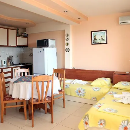 Fotini 1 Guest house